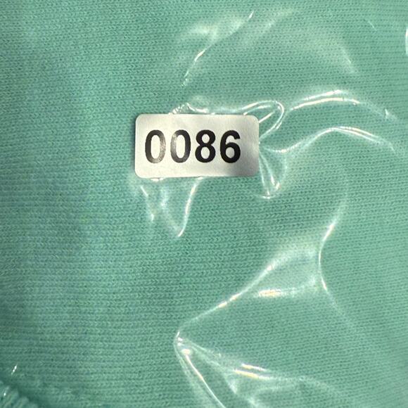 Disneyland Star Wars Baby Yoda Mandalorian Spirit Jersey Small - Picture 7 of 7